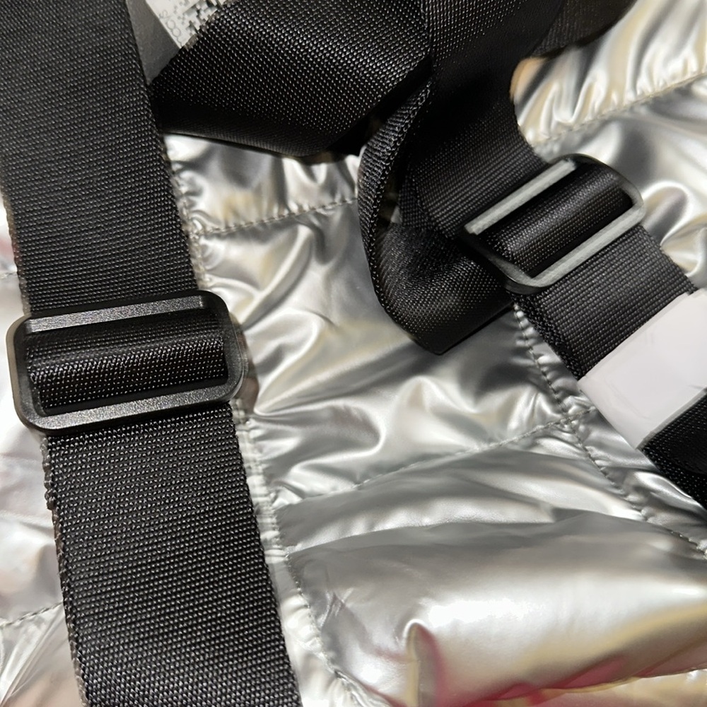 DKNY || NWT || Giania Puffy Silver Backpack - Picture 4 of 6